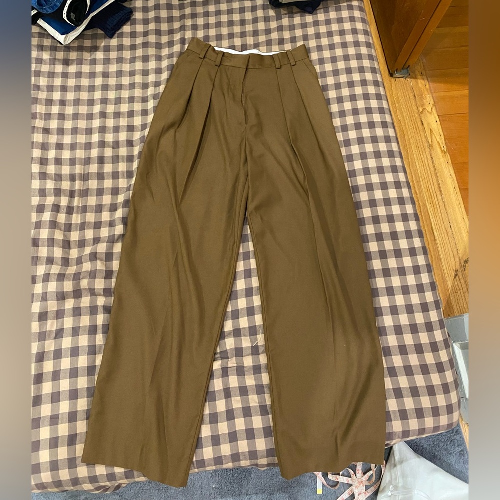 Mute by JL brown trousers XS